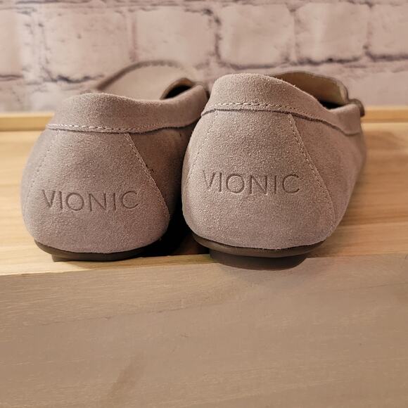 Vionic- Debbie Suede Loafer- Size 6- Gray in color - Picture 5 of 7